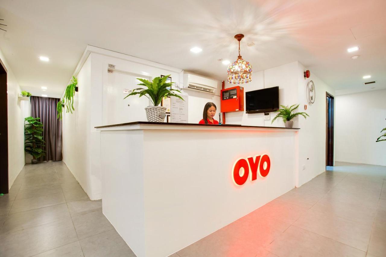 Oyo 89631 988 Hotel Johor Bahru Exteriör bild